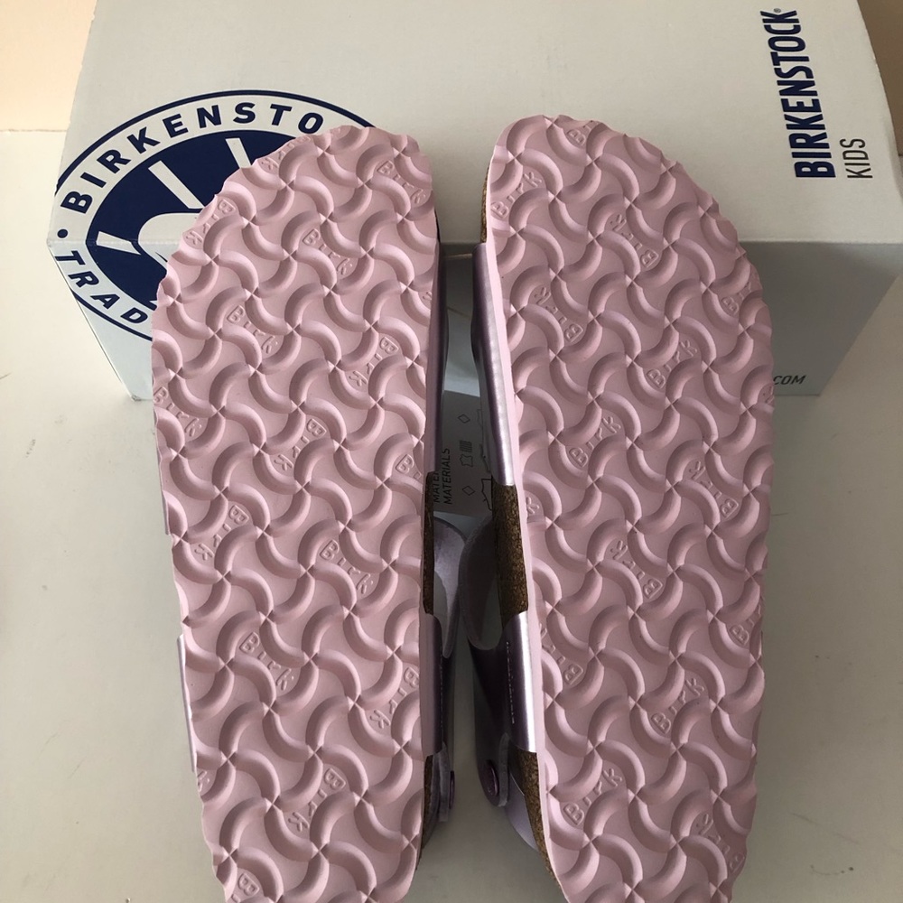 Birkenstock Electric Metallic Lilac Rio sandal. Rare. Size: 7, 7.5, 38, 8, 39 - Picture 8 of 15